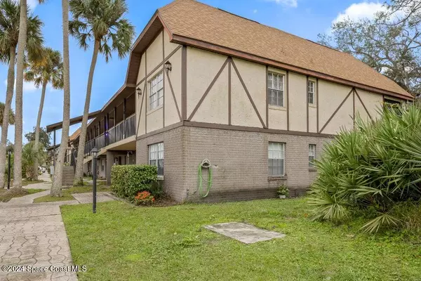 Titusville, FL 32780,2999 Sir Hamilton CIR #9