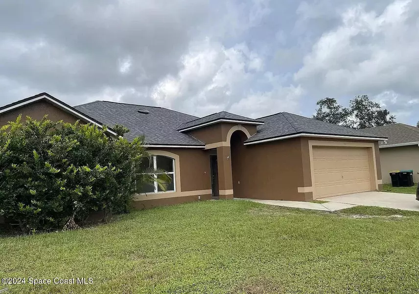 182 Biltmore AVE NE, Palm Bay, FL 32907