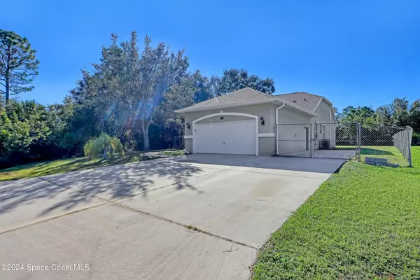 Palm Bay, FL 32909,3194 Tropical CIR SE