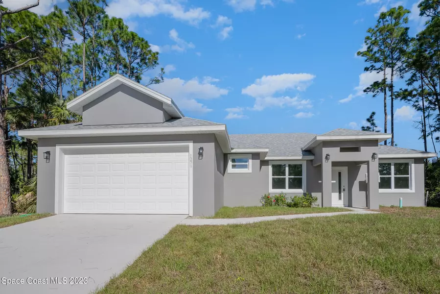 1271 Hathaway RD SW, Palm Bay, FL 32908