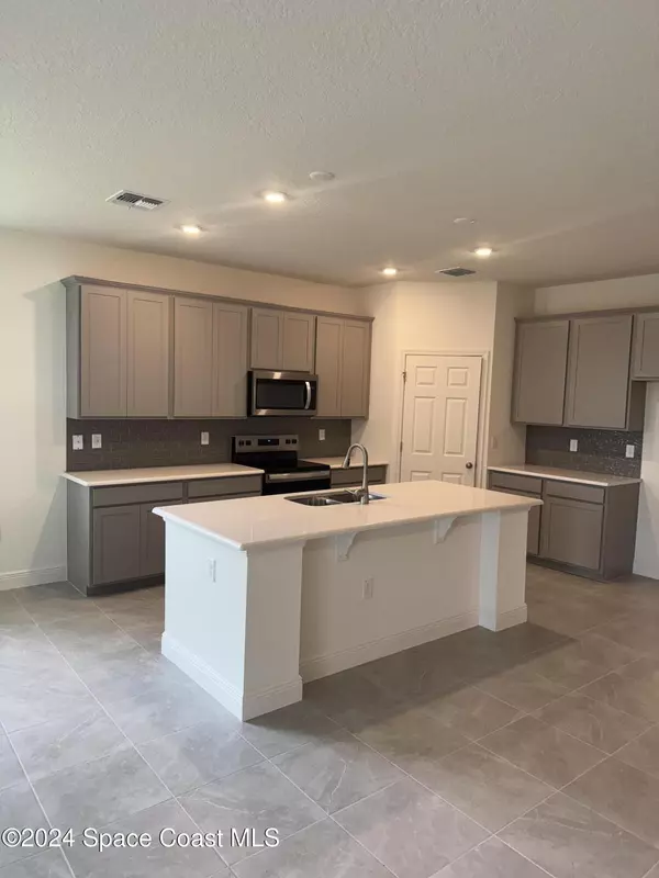 Micco, FL 32976,4406 Kelsey LN