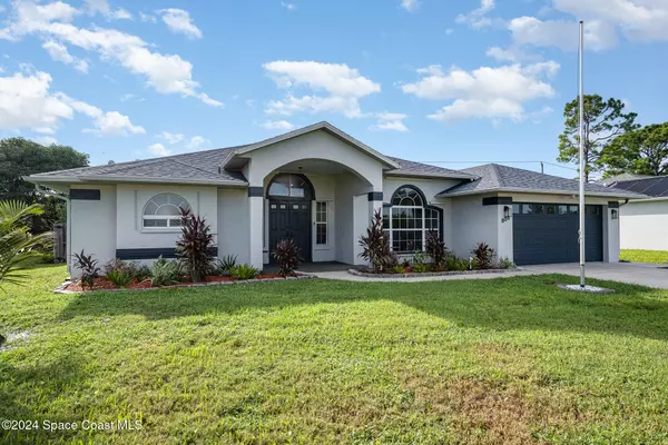 805 Seven Gables CIR SE, Palm Bay, FL 32909