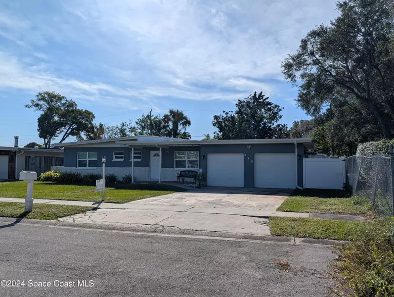 325 Cherry AVE, Merritt Island, FL 32953