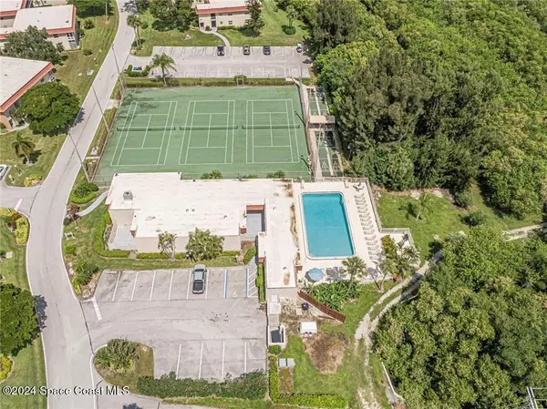 Vero Beach, FL 32962,28 Pine Arbor LN #206