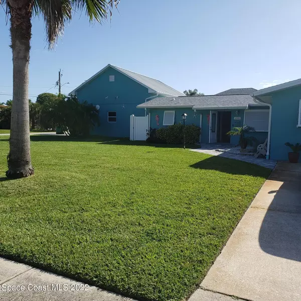 1040 N Banana River DR, Merritt Island, FL 32952