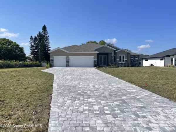 3045 N Tropical TRL, Merritt Island, FL 32953