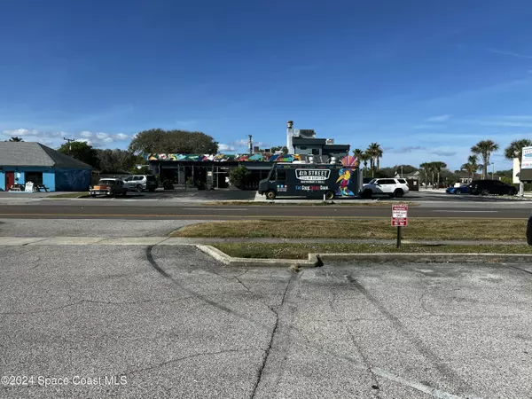 Cocoa Beach, FL 32931,376 N Atlantic AVE