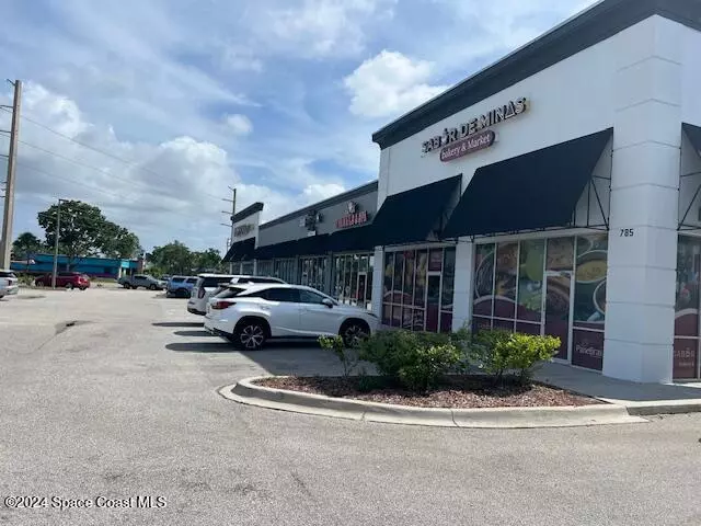 Melbourne, FL 32935,785 N Wickham RD #104