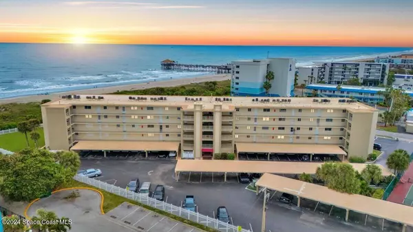 220 Young AVE #30, Cocoa Beach, FL 32931