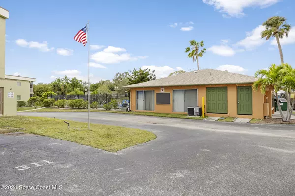 Melbourne, FL 32935,1001 W Eau Gallie BLVD #211