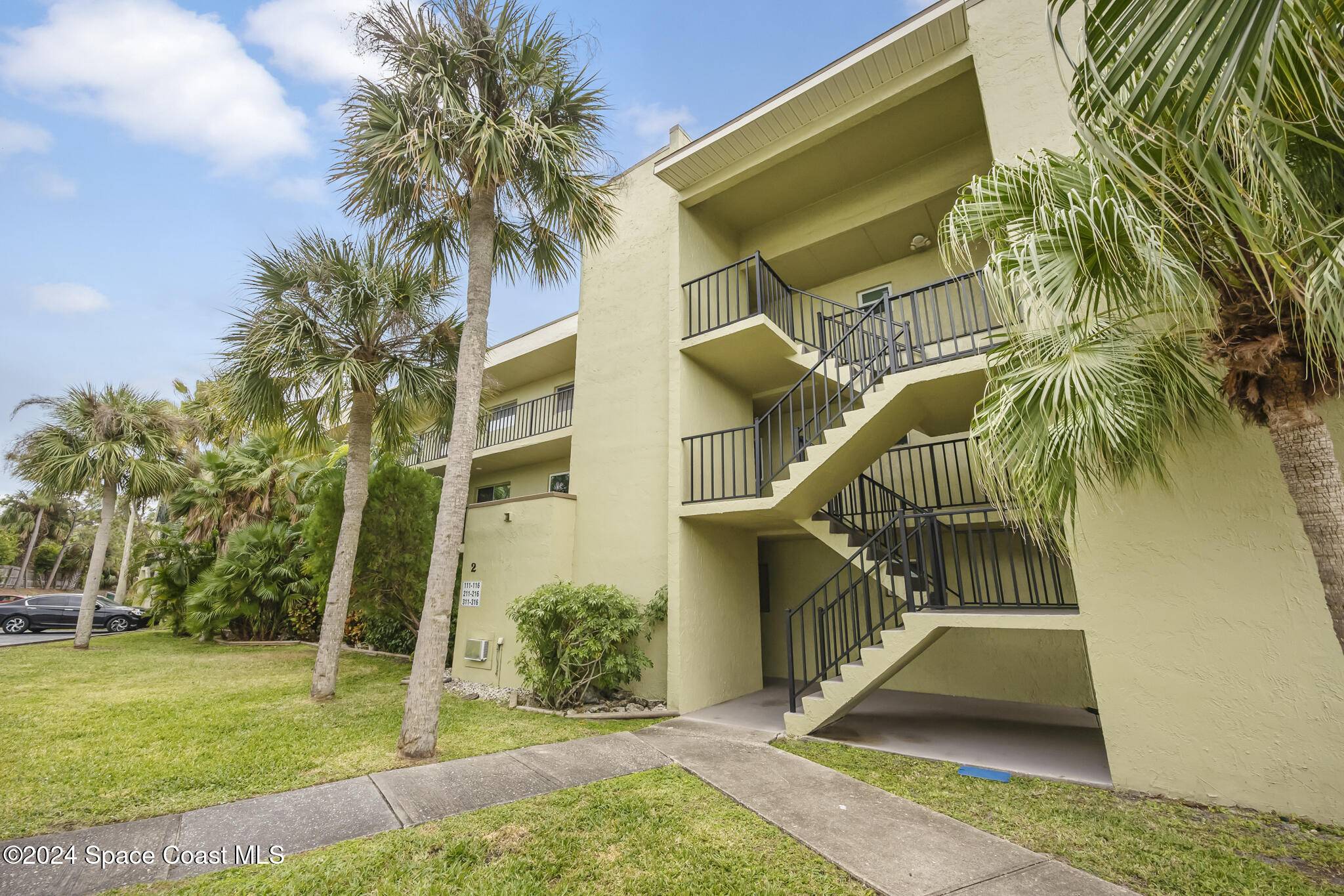Melbourne, FL 32935,1001 W Eau Gallie BLVD #211
