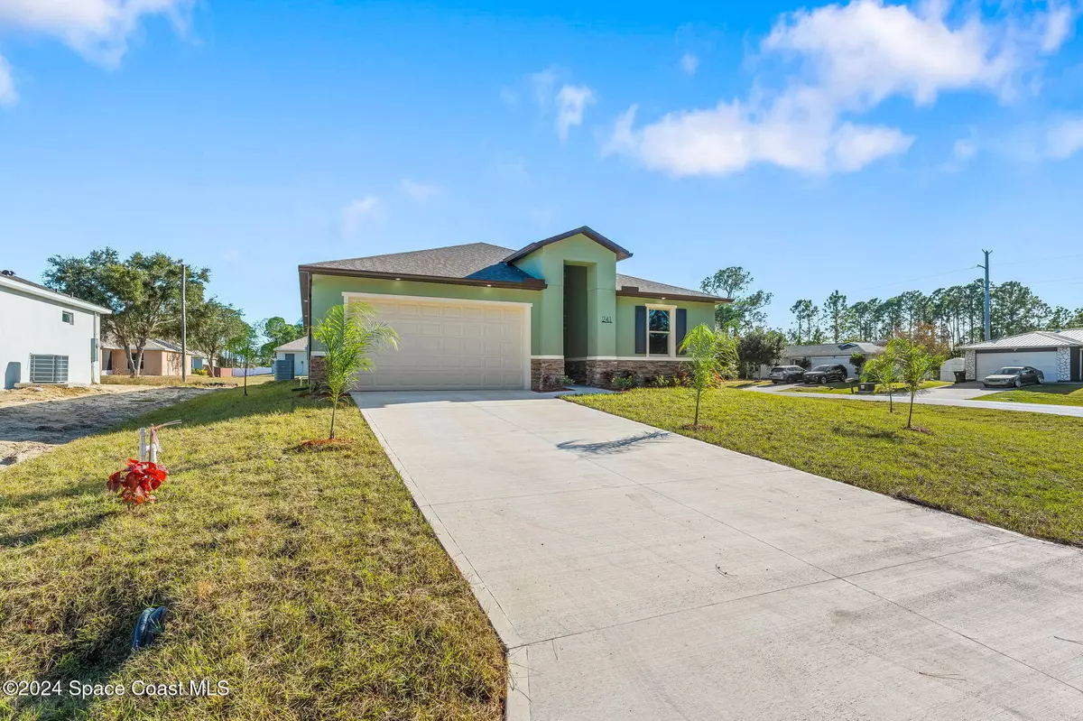 Palm Bay, FL 32908,241 Sarah RD SW