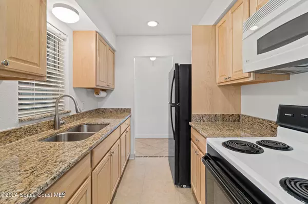 Cape Canaveral, FL 32920,351 Taylor AVE #8