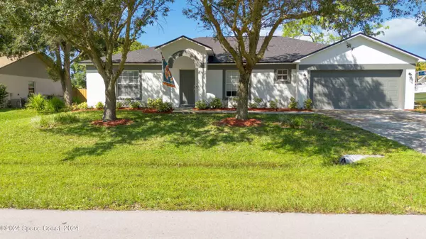 850 Hanau AVE NW, Palm Bay, FL 32907