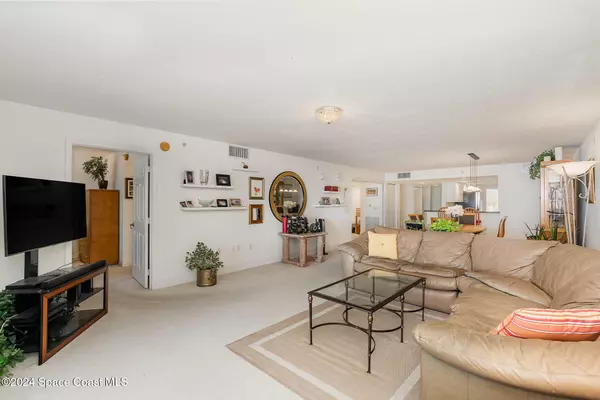 Cape Canaveral, FL 32920,7008 Sevilla CT #303