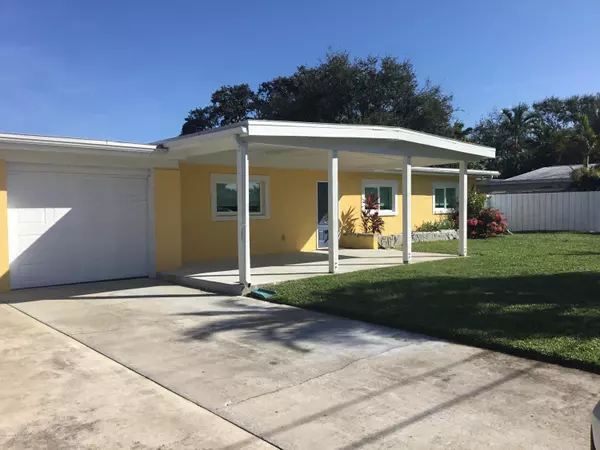 453 Capri RD, Cocoa Beach, FL 32931