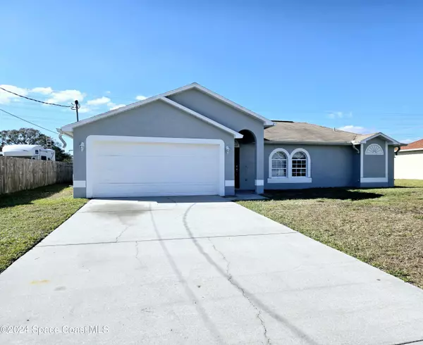 790 Gillen AVE NW, Palm Bay, FL 32907