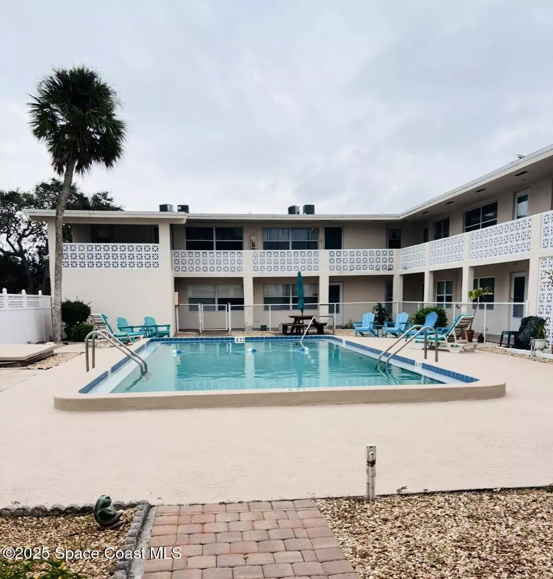 Cocoa Beach, FL 32931,350 Woodland AVE #1