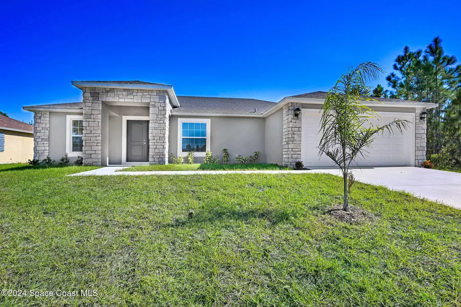 2939 Tishman RD SE, Palm Bay, FL 32909