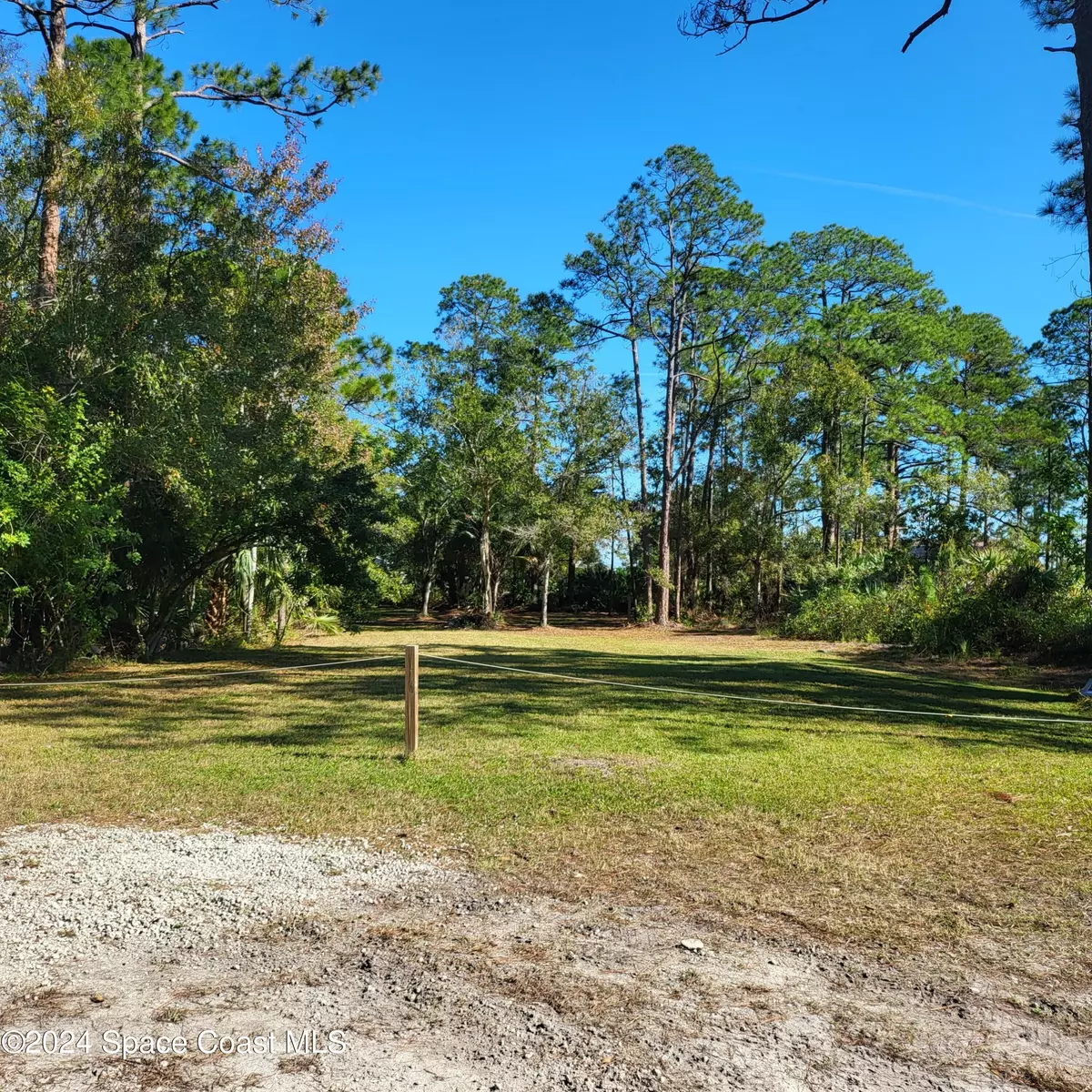 Malabar, FL 32950,3135 Lett LN