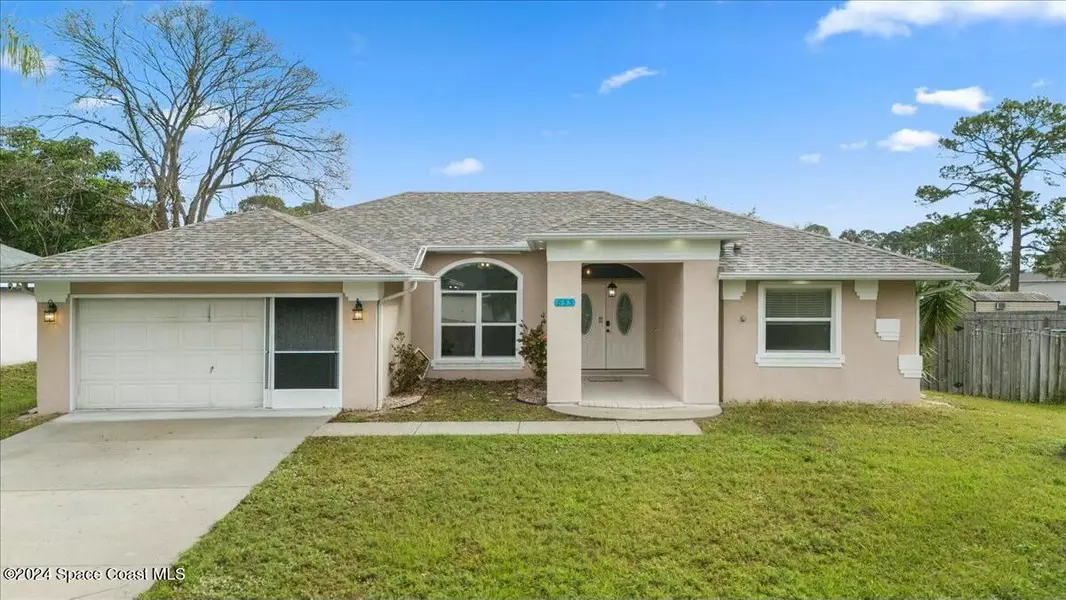 855 Highland AVE NW, Palm Bay, FL 32907