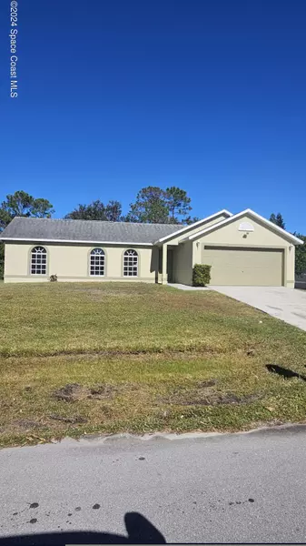 359 Stendal RD NW, Palm Bay, FL 32907