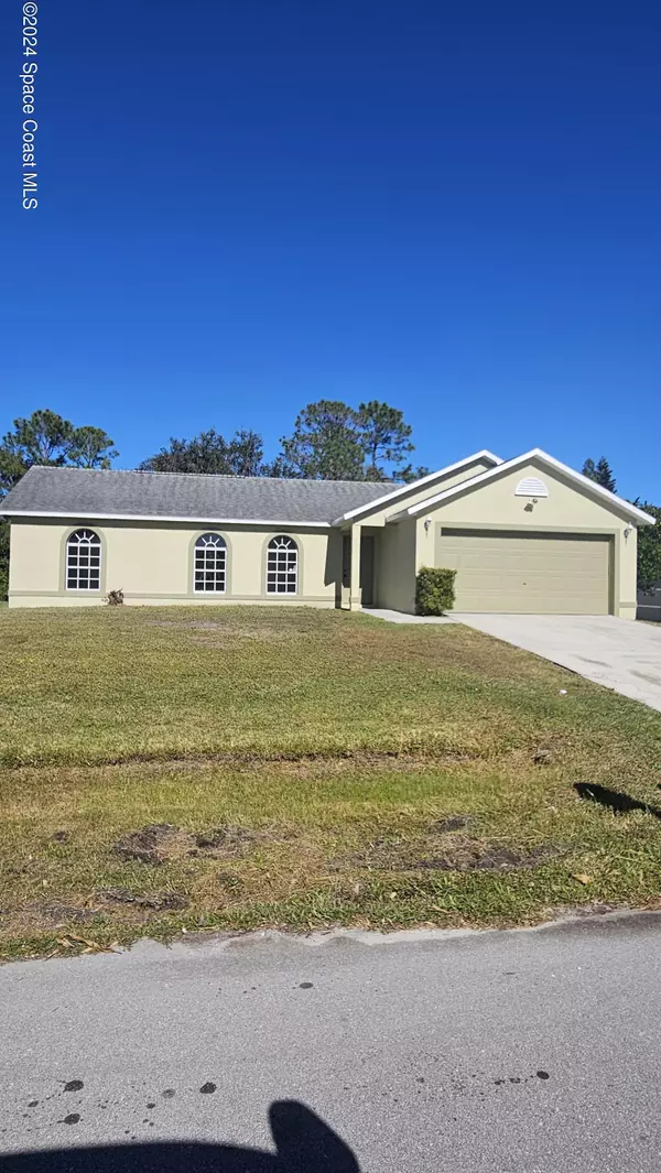 359 Stendal RD NW, Palm Bay, FL 32907