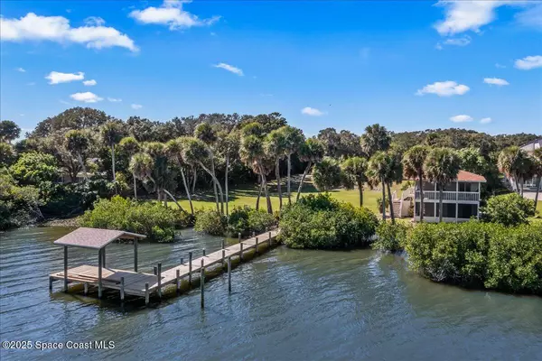 Merritt Island, FL 32952,10060* S Tropical