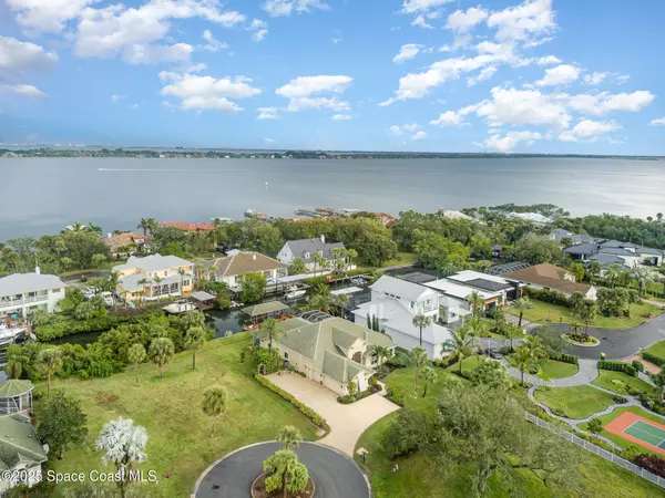 Rockledge, FL 32955,521 Bosun CT