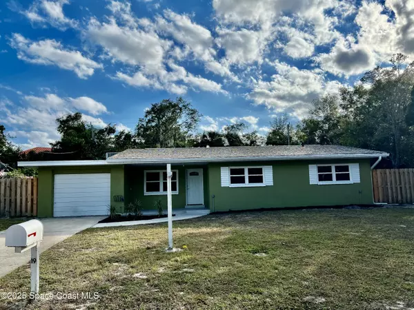 19 Vida WAY, Melbourne, FL 32901