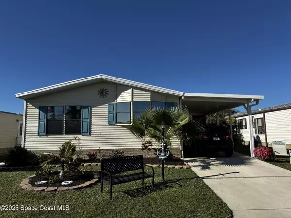 633 Wedelia DR, Barefoot Bay, FL 32976