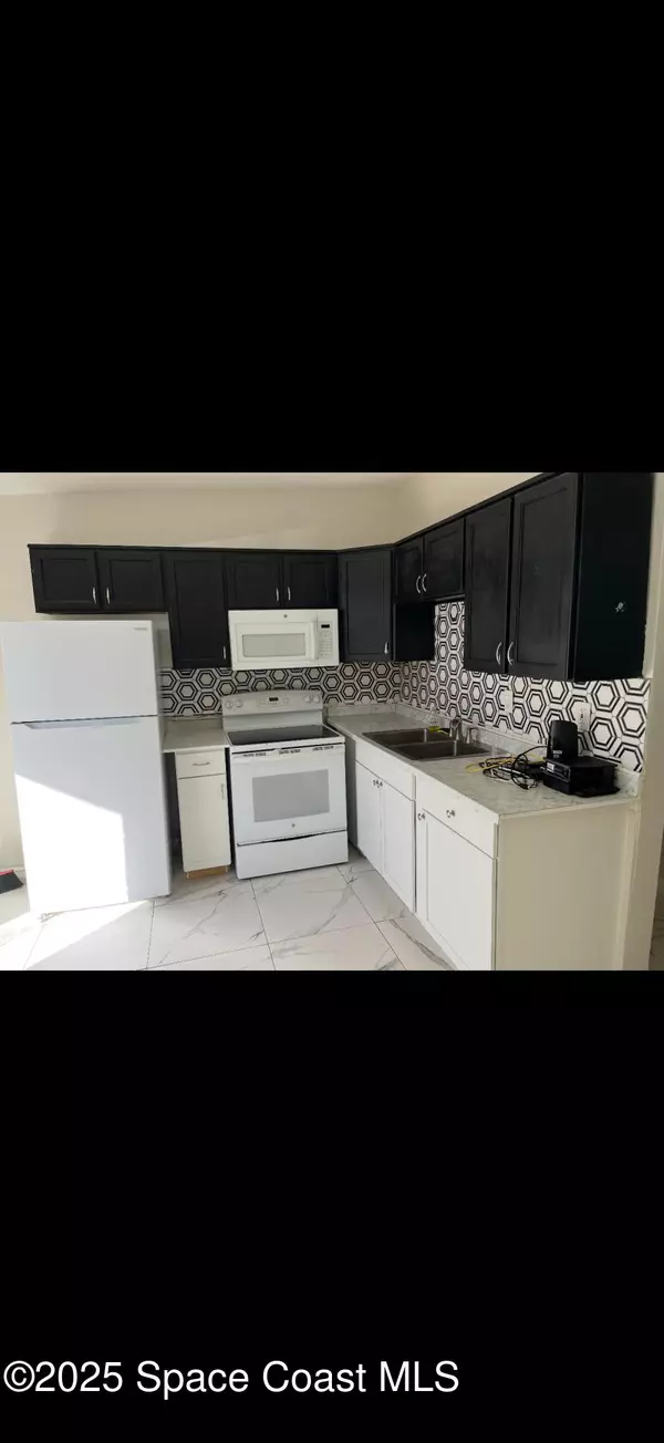 Cocoa Beach, FL 32931,490 S Orlando AVE #21