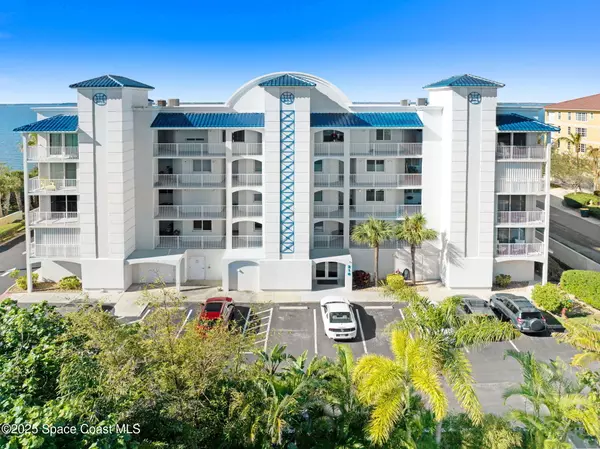 210 24th ST #301, Cocoa Beach, FL 32931