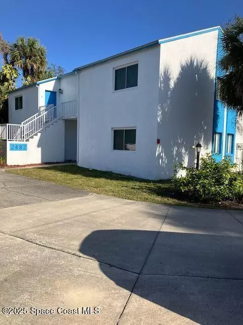 Melbourne, FL 32935,2470 Pineapple AVE #2482b