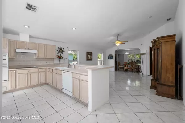 Palm Bay, FL 32905,1112 Pine Creek CIR NE