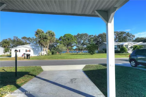 Barefoot Bay, FL 32976,382 Egret CIR