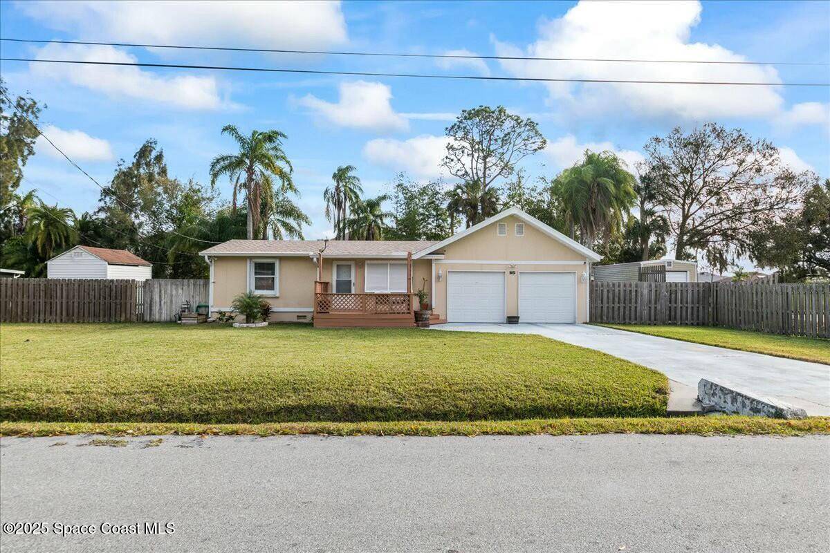 724 La Veta DR, West Melbourne, FL 32904