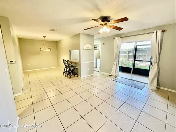 Merritt Island, FL 32953,100 Summer PL E #5