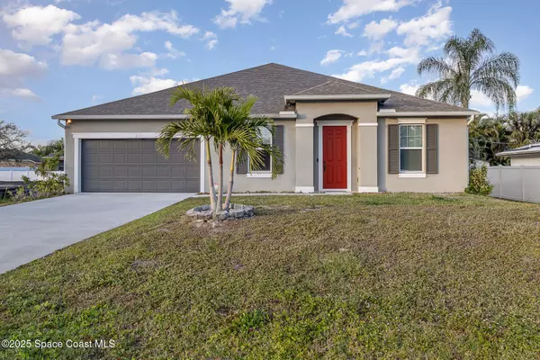 451 Barber ST SE, Palm Bay, FL 32909