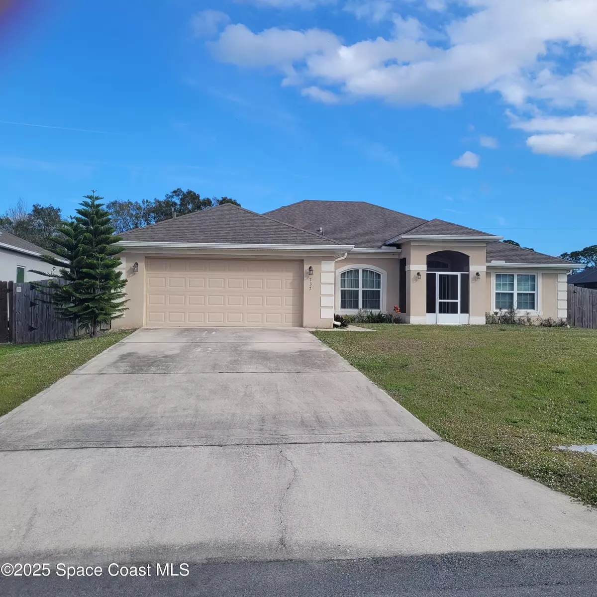 Palm Bay, FL 32909,737 Atlantis RD SE #11