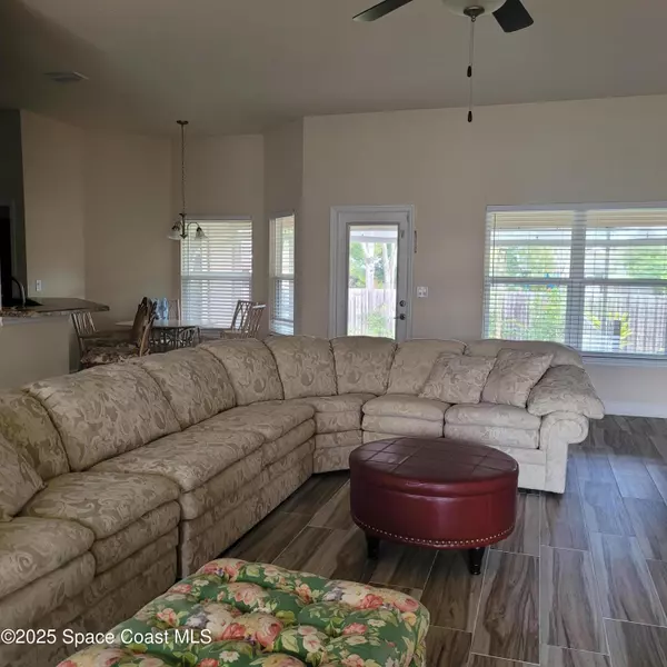 Palm Bay, FL 32909,737 Atlantis RD SE #11