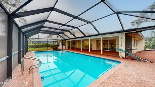 Cocoa Beach, FL 32931,2071 Bali RD