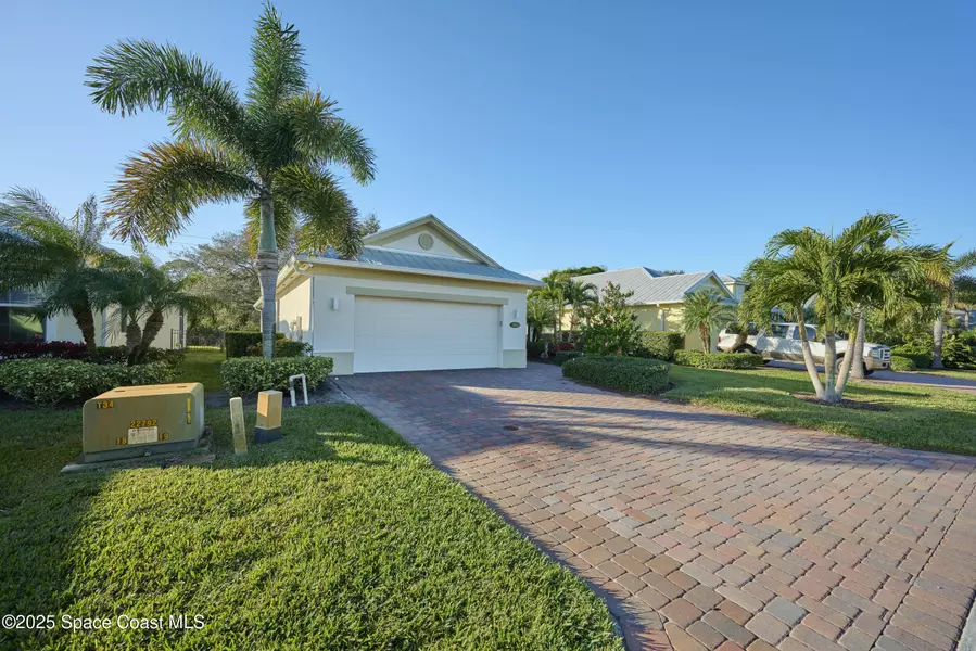 443 11th SQ SW, Vero Beach, FL 32962