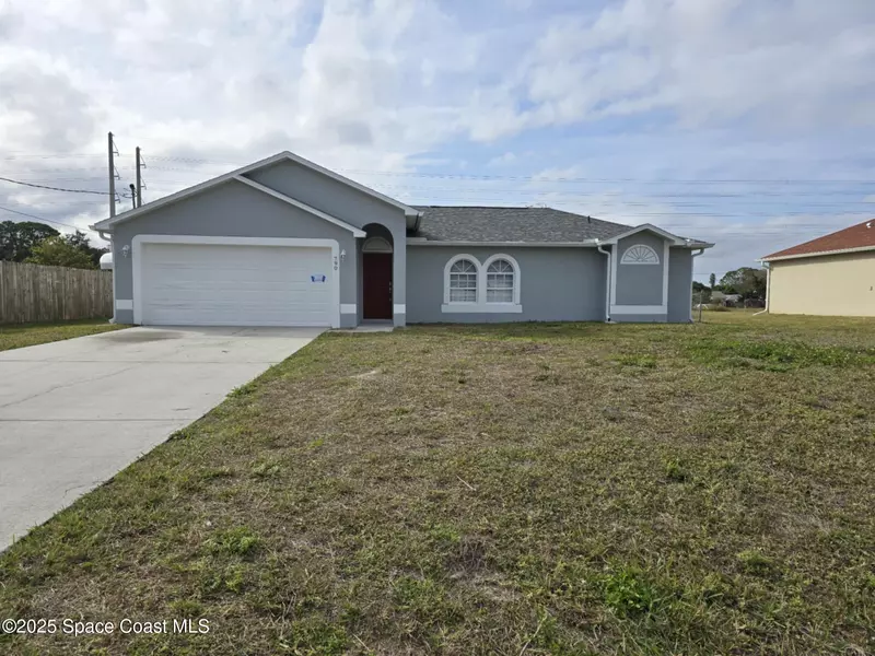 790 Gillen AVE NW, Palm Bay, FL 32907