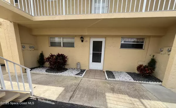 2135 N Courtenay Pkwy #139, Merritt Island, FL 32953