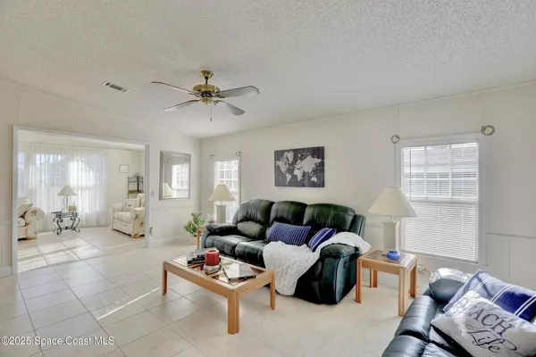 Barefoot Bay, FL 32976,709 Periwinkle CIR