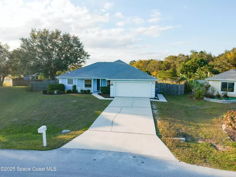 902 Ulster AVE SE, Palm Bay, FL 32909