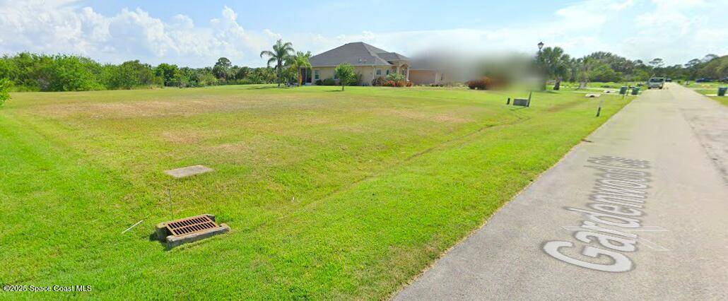 3969 Gardenwood CIR, Grant-valkaria, FL 32949
