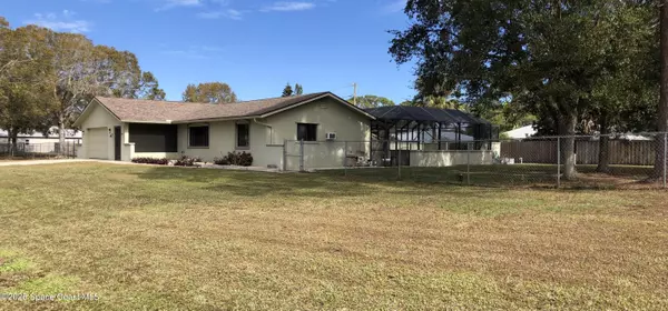 471 Booker AVE SE, Palm Bay, FL 32909