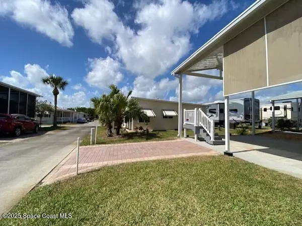 Titusville, FL 32796,3025 Centaur LN #35
